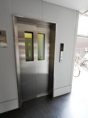 【エントランス】 | フラッティ円町北 | エレベーターあり