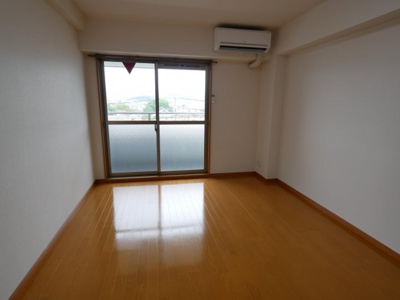 【居間・リビング】 | フラッティ円町北