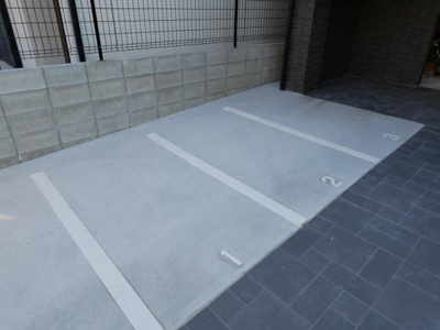 【駐車場】 | フラッティK&S千本寺之内 | バイク区画あり
