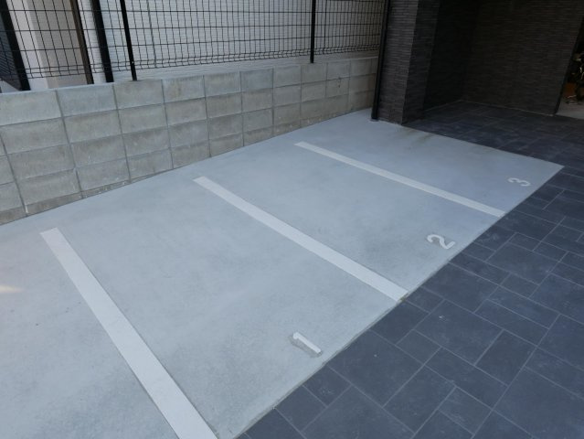 【駐車場】 | フラッティK&S千本寺之内 | バイク区画あり