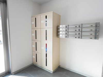 【エントランス】 | サントス竪社