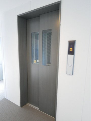 【エントランス】 | フラッティ西大路花屋町 | エレベーター