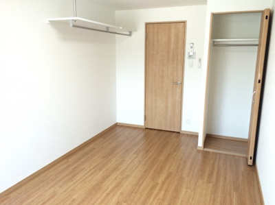 【洋室】 | フラッティ龍大前