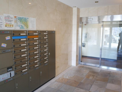 【エントランス】 | グロリアス八条 | オートロックあり