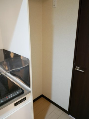 【キッチン】 | グロリアス八条 | 冷蔵庫置場