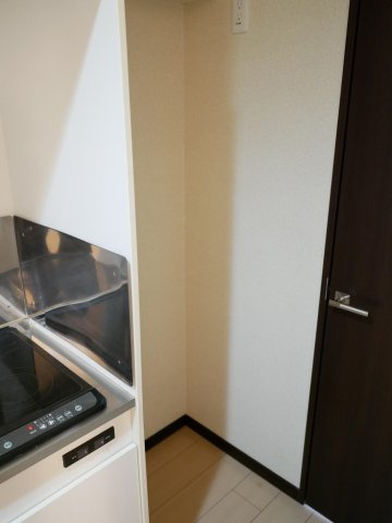 【キッチン】 | グロリアス八条 | 冷蔵庫置場