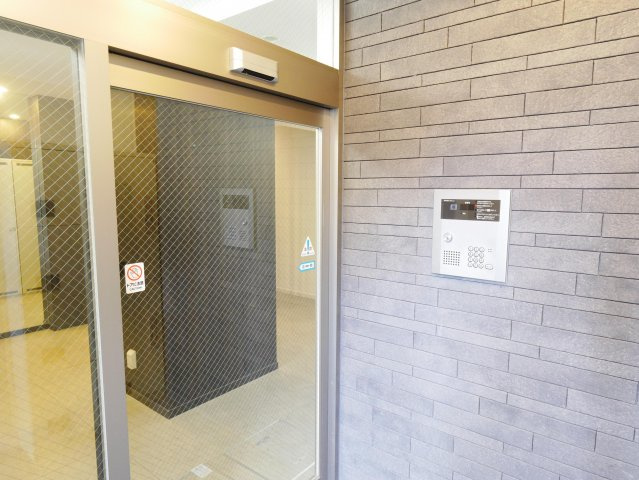 【エントランス】 | G・F二条城 | オートロックあり