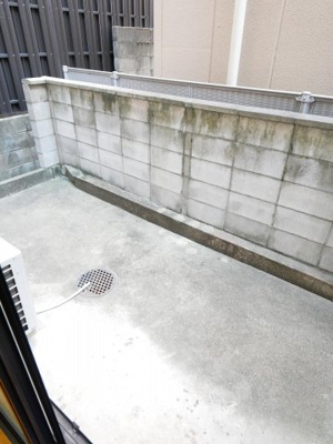 【庭】 | ロフティ四条大宮 | １F専用庭あり