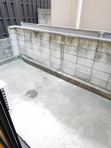 【庭】 | ロフティ四条大宮 | １F専用庭あり