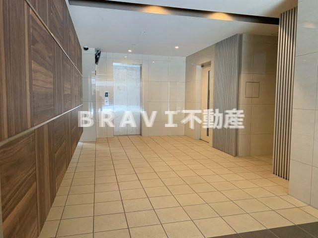 ルボワ天満橋　BRAVI不動産のロビー|【ルボワ天満橋】毎日通るロビーはこのようになっています