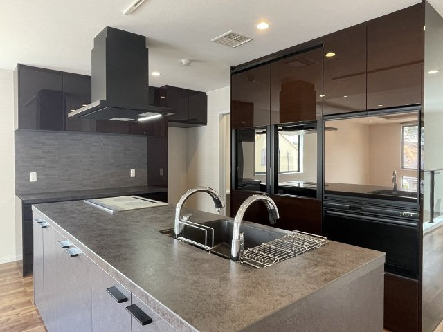 芦屋市松ノ内町　戸建てのキッチン