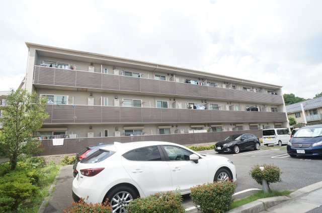 シャーメゾン口谷の外観