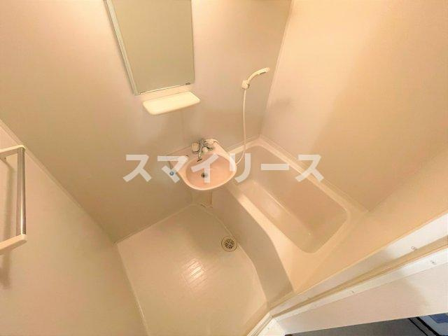 ムーンストーンハイツⅢの浴室