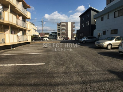 【駐車場】 | サンライズ深津 | 駐車場完備です