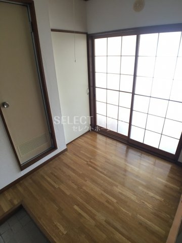 【居間・リビング】 | サンライズ深津 | ゆったりとした居間です