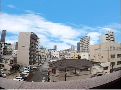 【展望】 | パラシオ北梅田 | ◆バルコニーよりの眺望です。眺望良好！を大きな空を見渡せます！