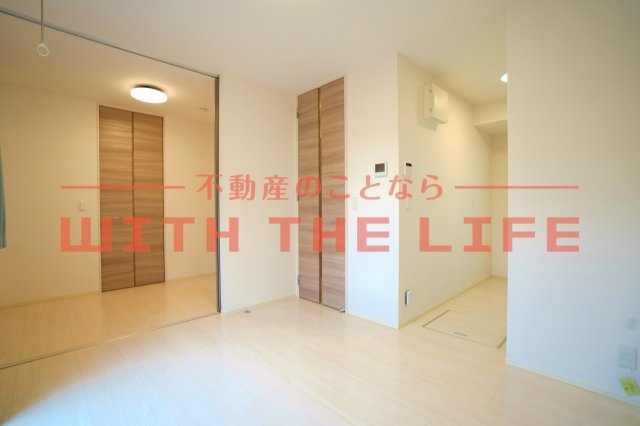 D-room F京町【10，000円キャッシュバック対象物件】の居間・リビング|ゆったりとした居間です