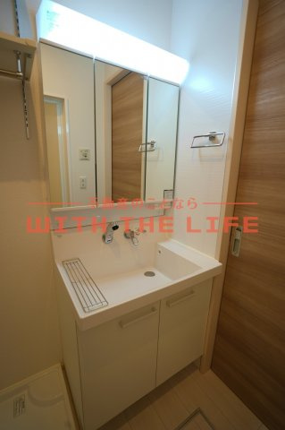 D-room F京町【10，000円キャッシュバック対象物件】の独立洗面台|独立洗面化粧台付き