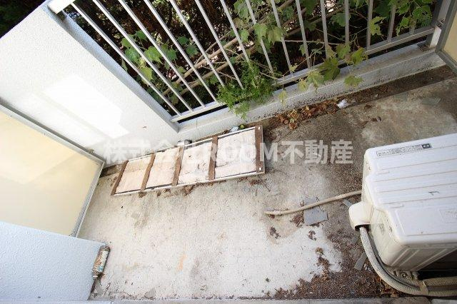 ダウンタウン益吉のバルコニー|バルコニーからの眺めを楽しみながら食事をしませんか