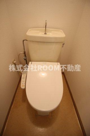 ダウンタウン益吉のトイレ|落ち着いた色調のトイレです