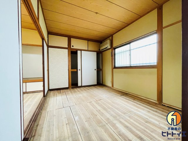 綾戸貸家の寝室