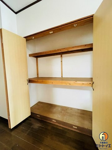 綾戸貸家の収納