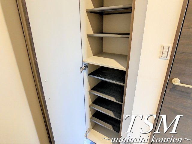 プレジール萱島の収納|シューズボックス