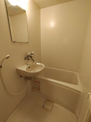 【浴室】 | レオパレスケー・ピー・シー