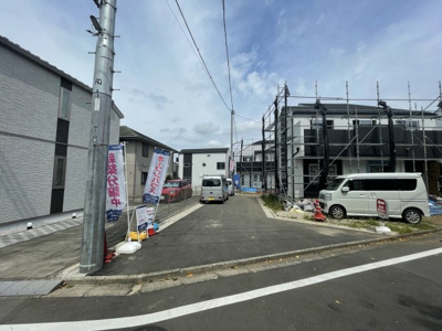 【前面道路含む現地写真】 | 日野市程久保１丁目新築戸建て１０棟　８号棟