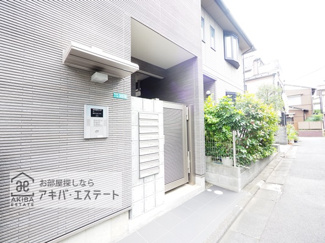 【エントランス】