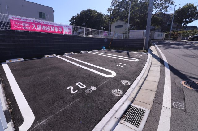 ミラドール・Ⅰの駐車場