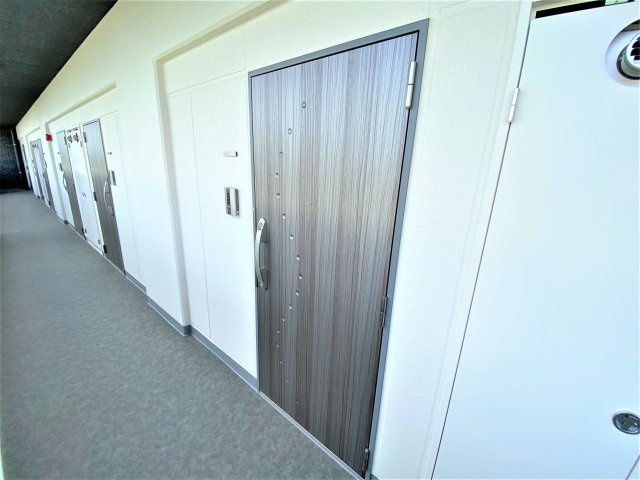 コントレイルりんくう常滑の玄関