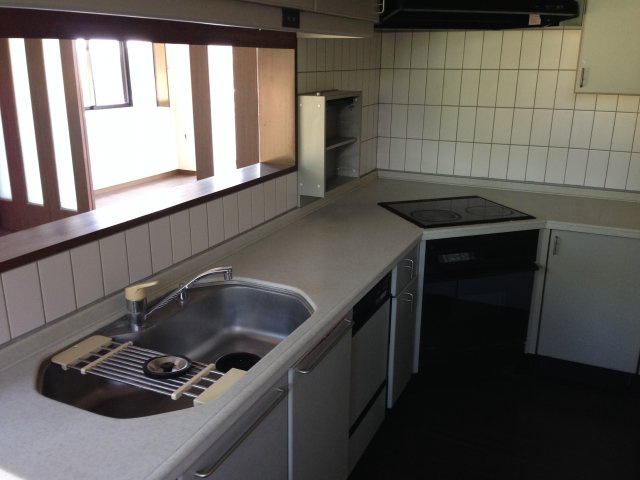 【キッチン】 | 大きな幅広なキッチンです