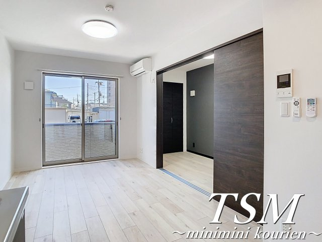 アッサンブレの居間・リビング