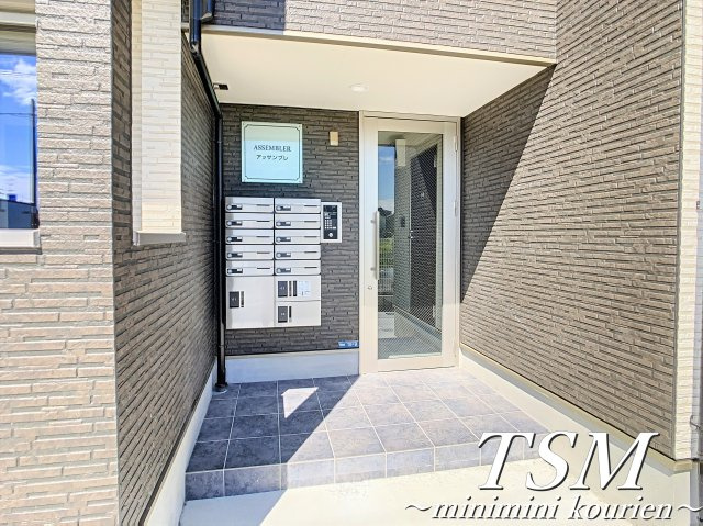 アッサンブレのエントランス|オートロックあり