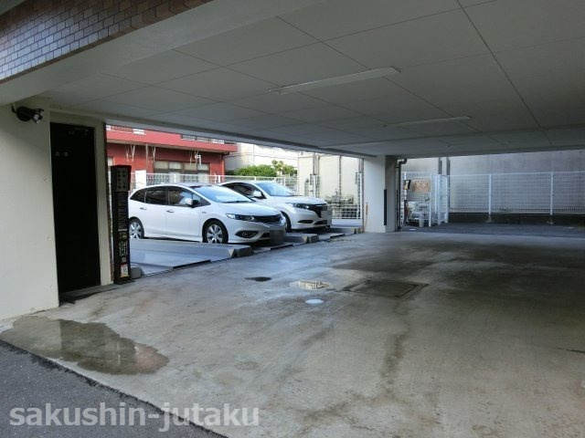 津田沼アゼリアハイツ　の駐車場|月額13,000円　空あり