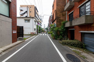 【前面道路含む現地写真】 | 撮影日：2021年8月