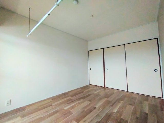 ステージ金池の洋室