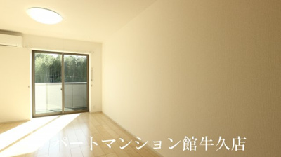 【寝室】 | デルフィーノ