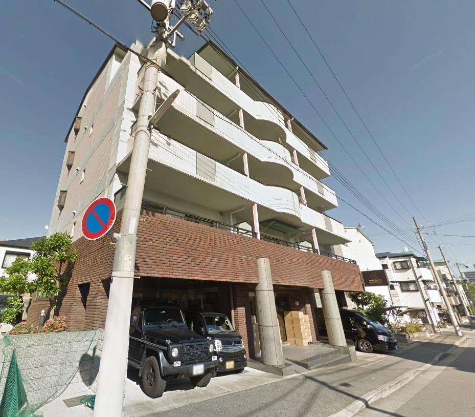 プラスワン芦屋の外観