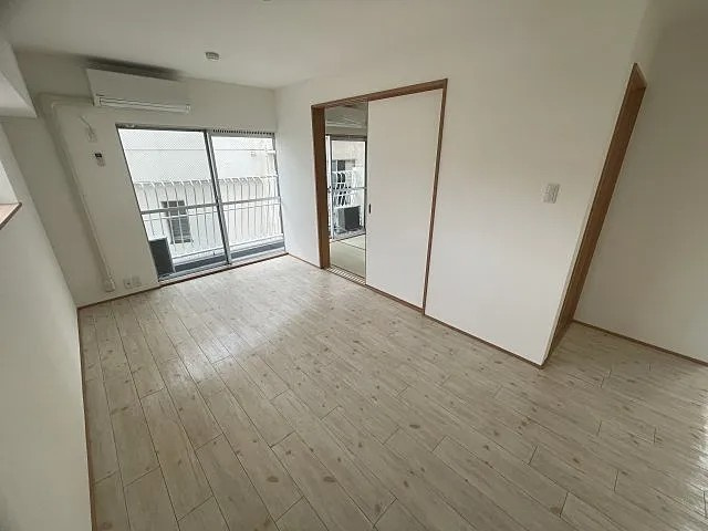 メゾンクレオの居間・リビング