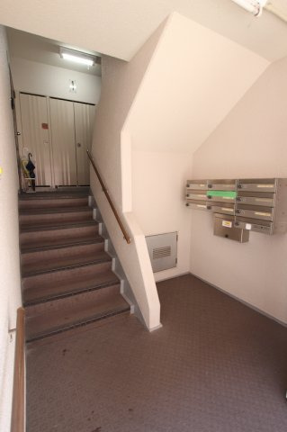 エメラルドマンション姪浜Ⅲのエントランス