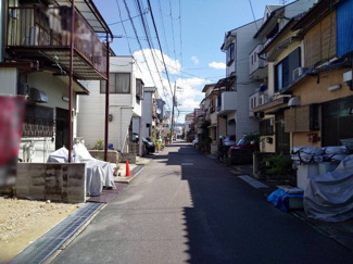 【前面道路含む現地写真】