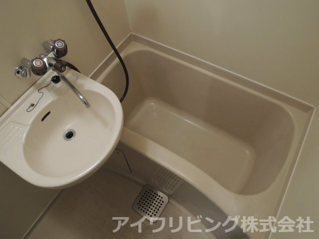 リーバイスハイツⅡの浴室|【リーバイスハイツⅡ】