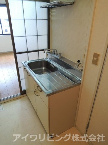 リーバイスハイツⅡのキッチン|ガスコンロ2口設置可【リーバイスハイツⅡ】