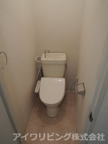 リーバイスハイツⅡのトイレ|温水洗浄便座完備【リーバイスハイツⅡ】