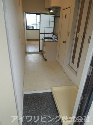 リーバイスハイツⅡの玄関|玄関から【リーバイスハイツⅡ】