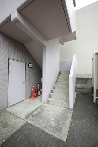 森ビルⅡ　２F　事務所のロビー