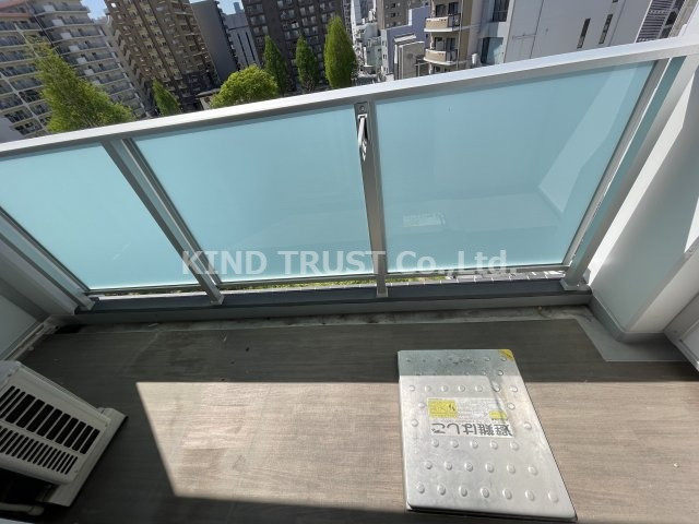 ミラージュパレス北梅田のバルコニー|バルコニーからの眺めを楽しみながら食事をしませんか