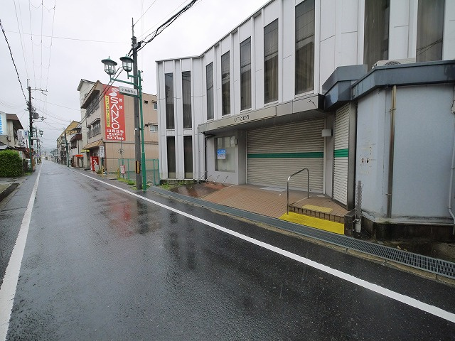 大和小泉駅前テナントの周辺